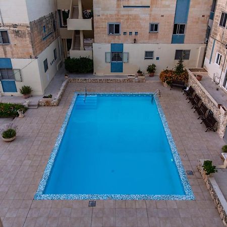 圣保罗湾城Dolmen Court Flat 10, Qawra公寓 外观 照片