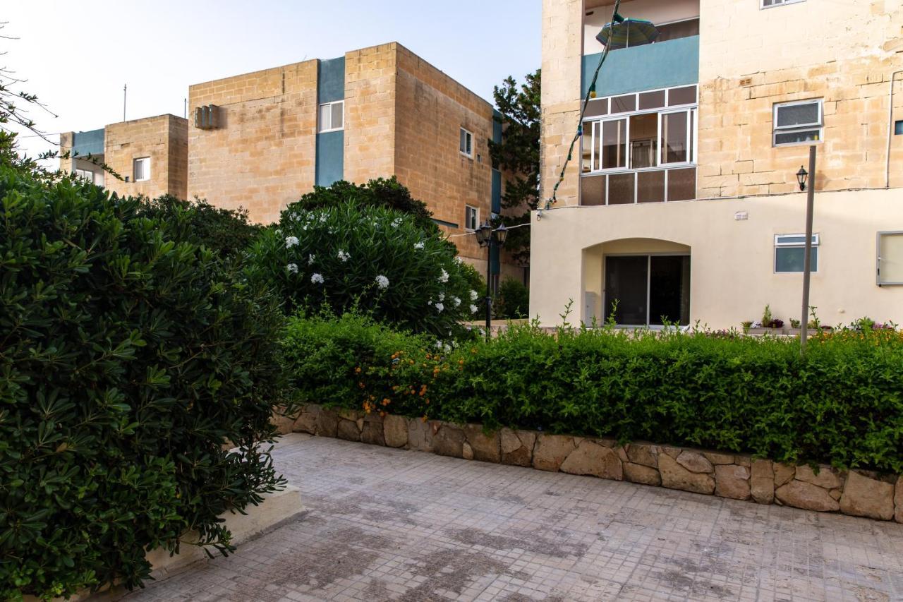 圣保罗湾城Dolmen Court Flat 10, Qawra公寓 外观 照片