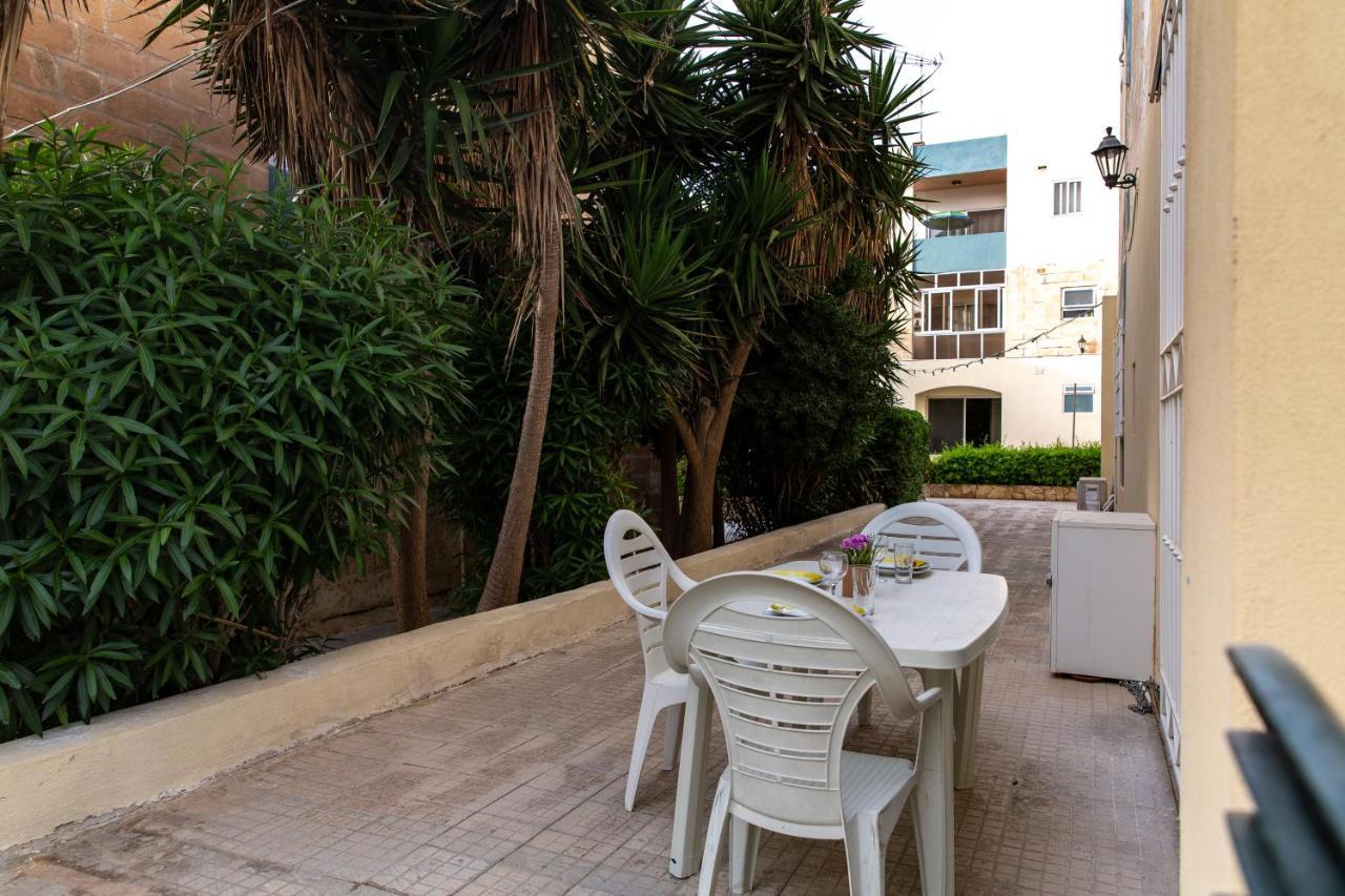 圣保罗湾城Dolmen Court Flat 10, Qawra公寓 外观 照片